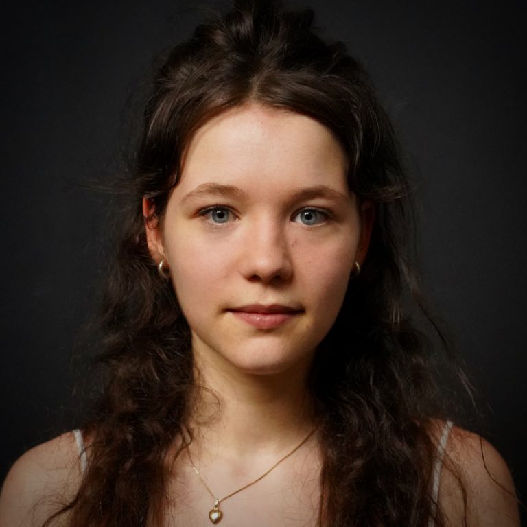 Lily  Mauduit