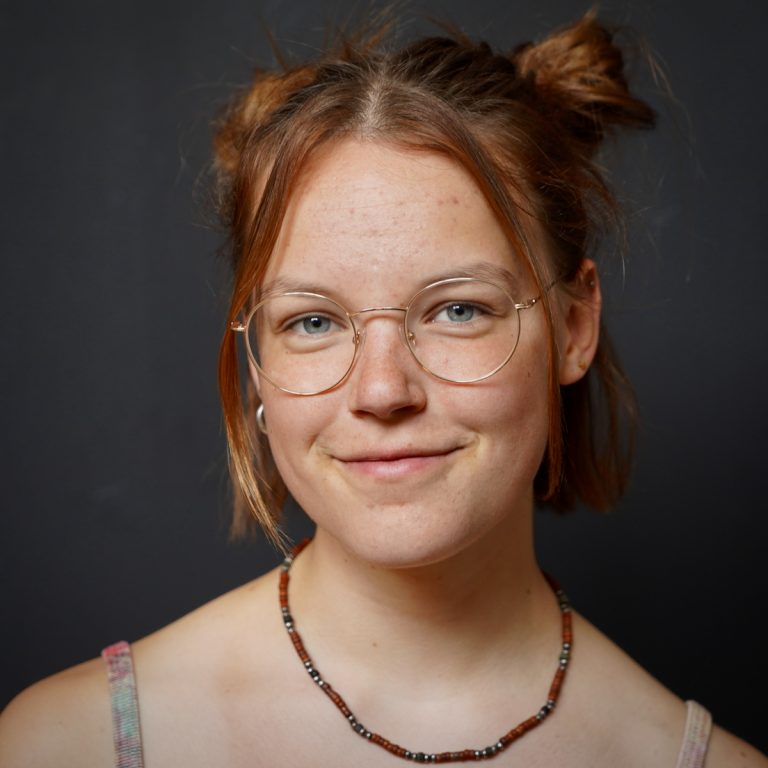 Elena  Harder