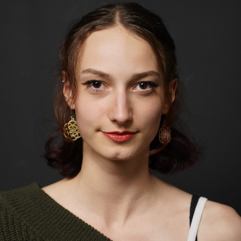 Rhia Kuzmic